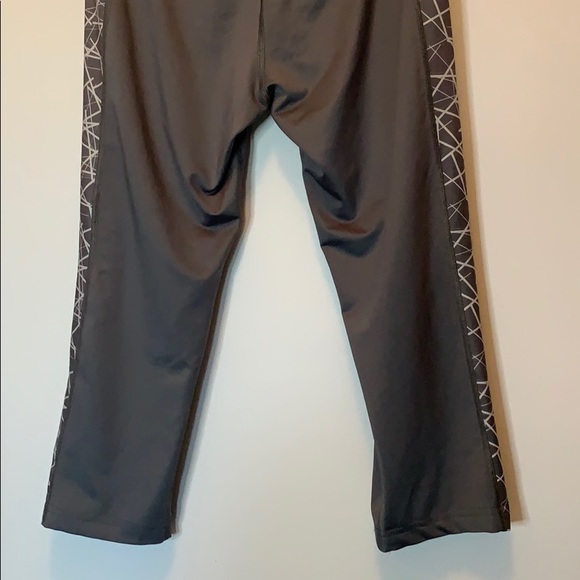 Puma Capri size Small - Picture 5 of 6